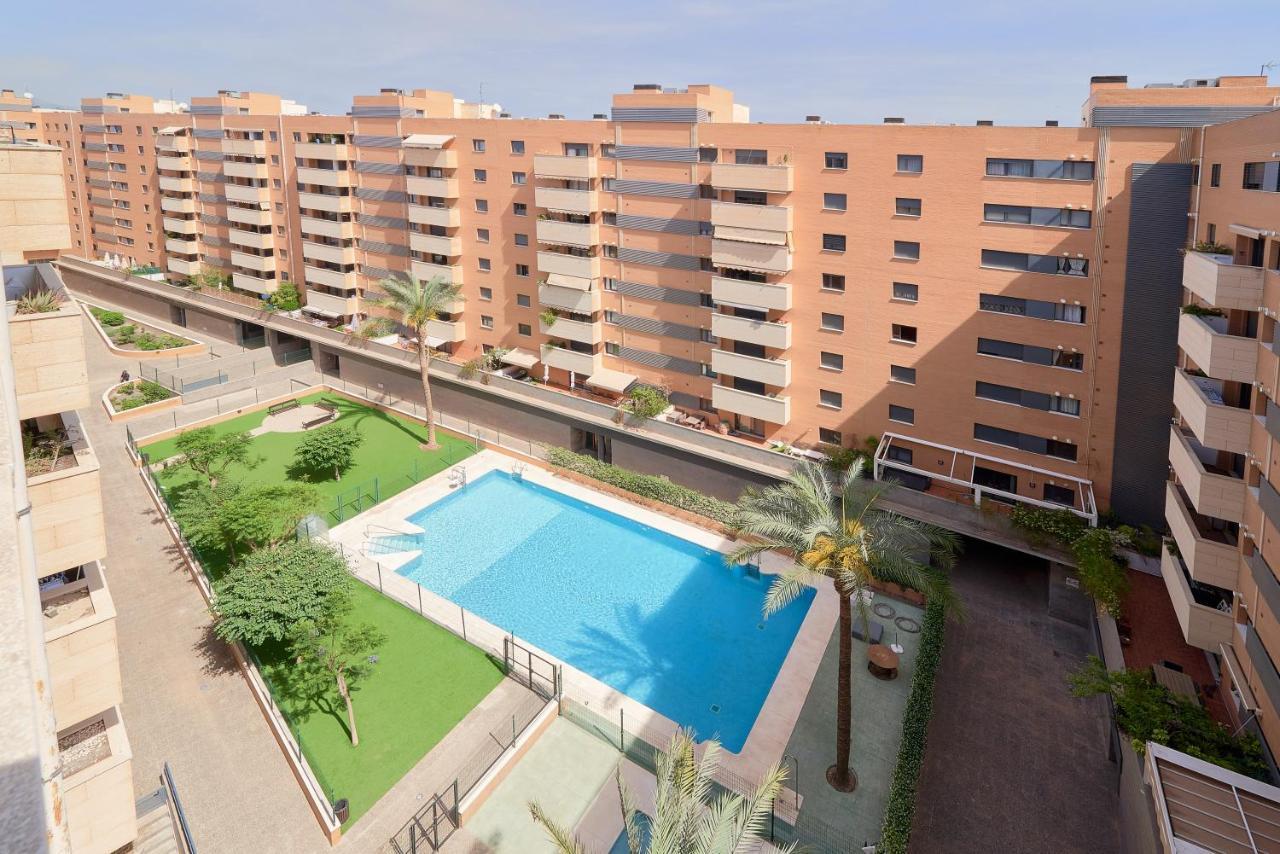 Alterhome Apartamento Con Piscina Maria Zambrano マラガ エクステリア 写真