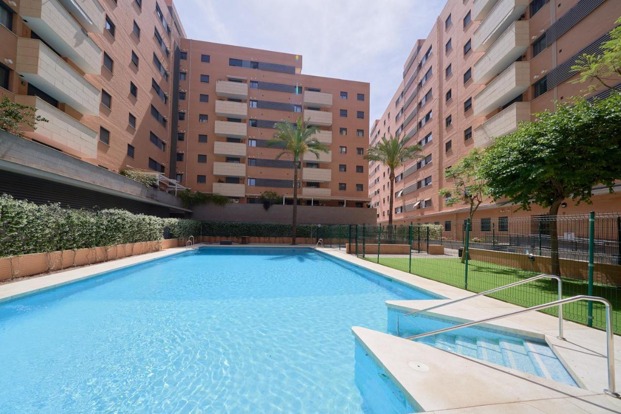 Alterhome Apartamento Con Piscina Maria Zambrano マラガ エクステリア 写真